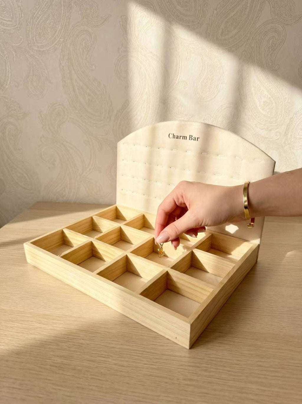Großes Holz-Display für Charms/Accessoires 35×25×24 cm Aufbewahrung