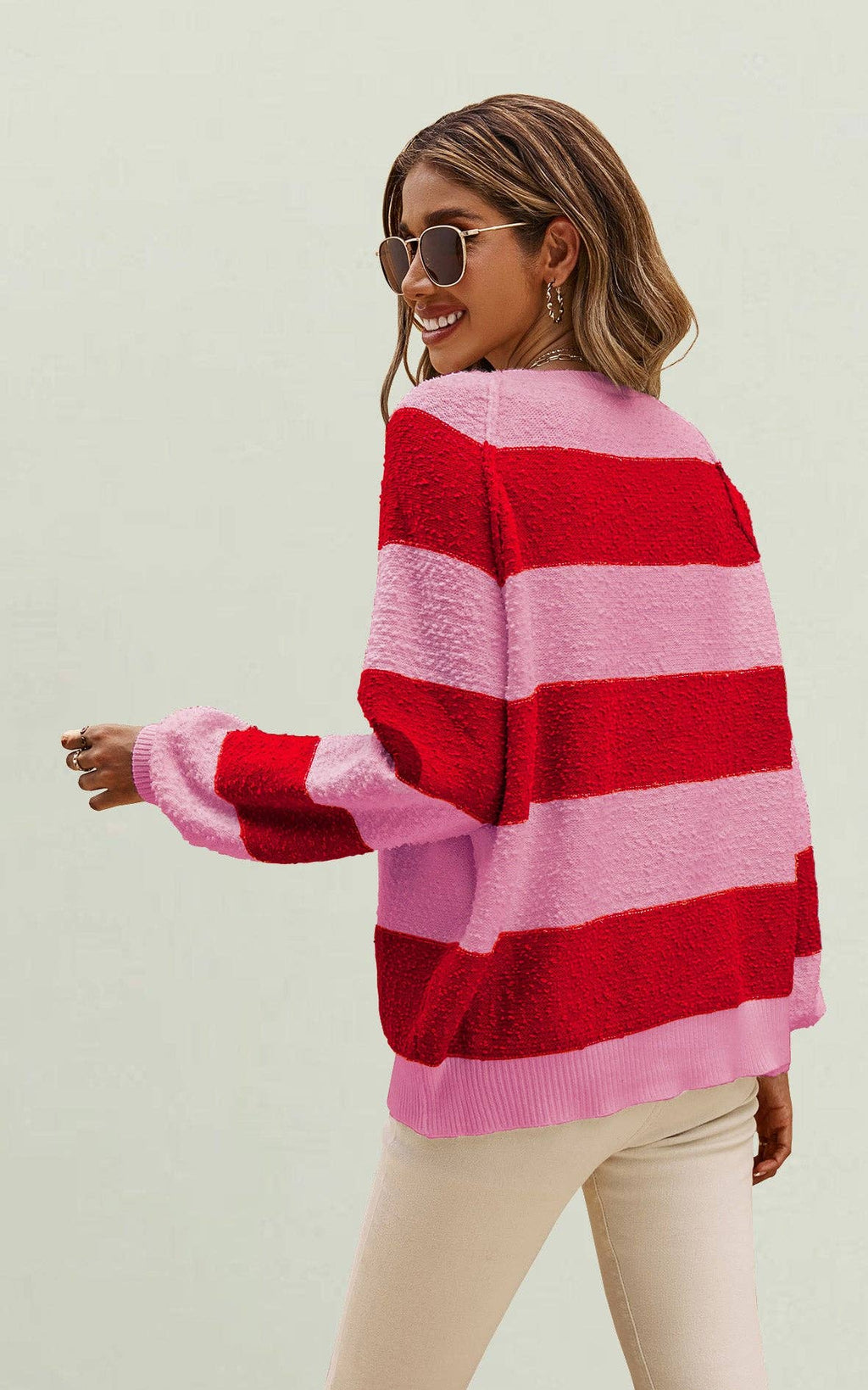 Lässiger Strickpullover mit rosa Streifen