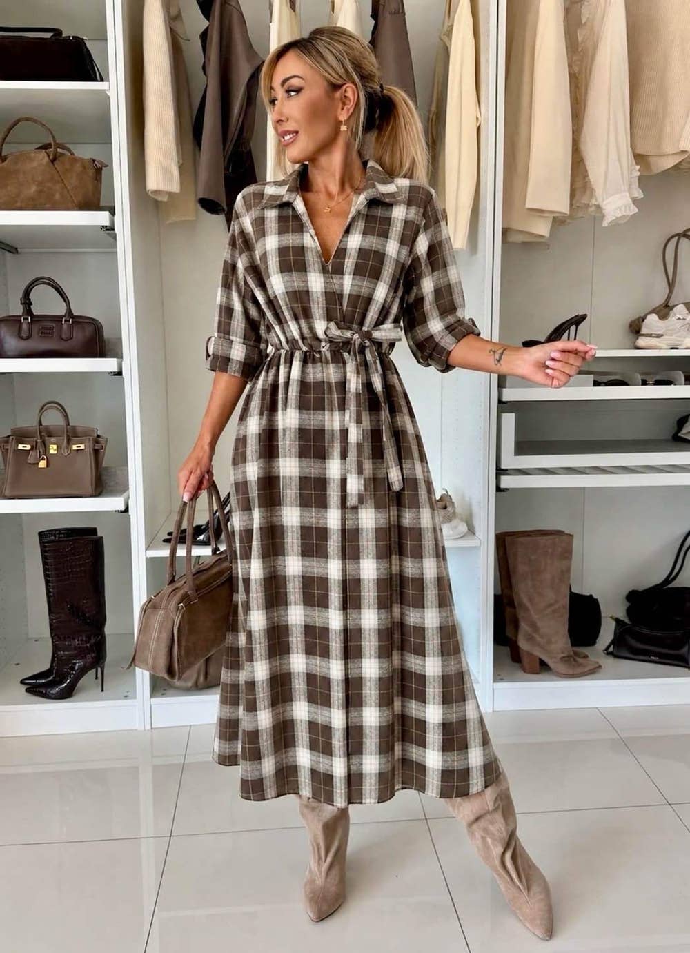 Langes kariertes Hemdkleid mit Flanell-Effekt – Bindegürtel: Schwarz