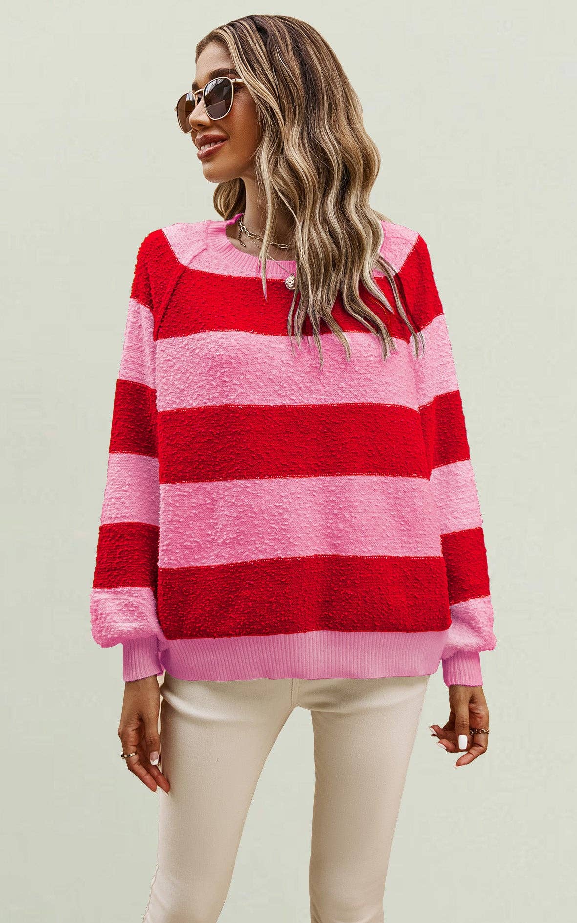 Lässiger Strickpullover mit rosa Streifen