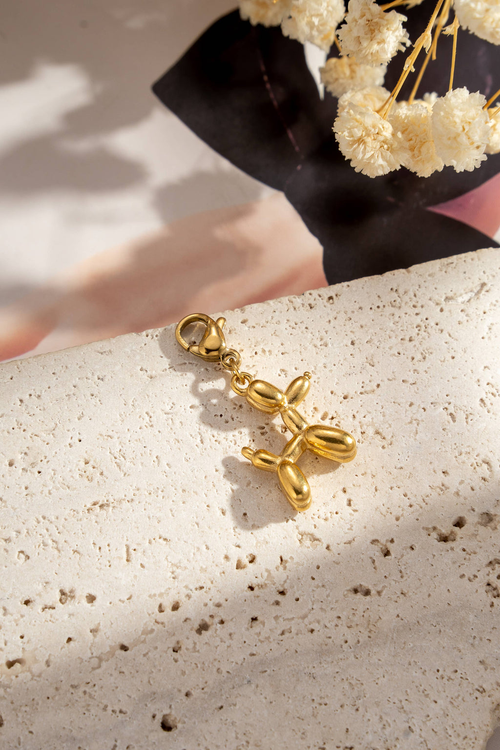 Satz mit 10 emaillierten Charms: Perle, Eis, Muschel, Kaffeetasse