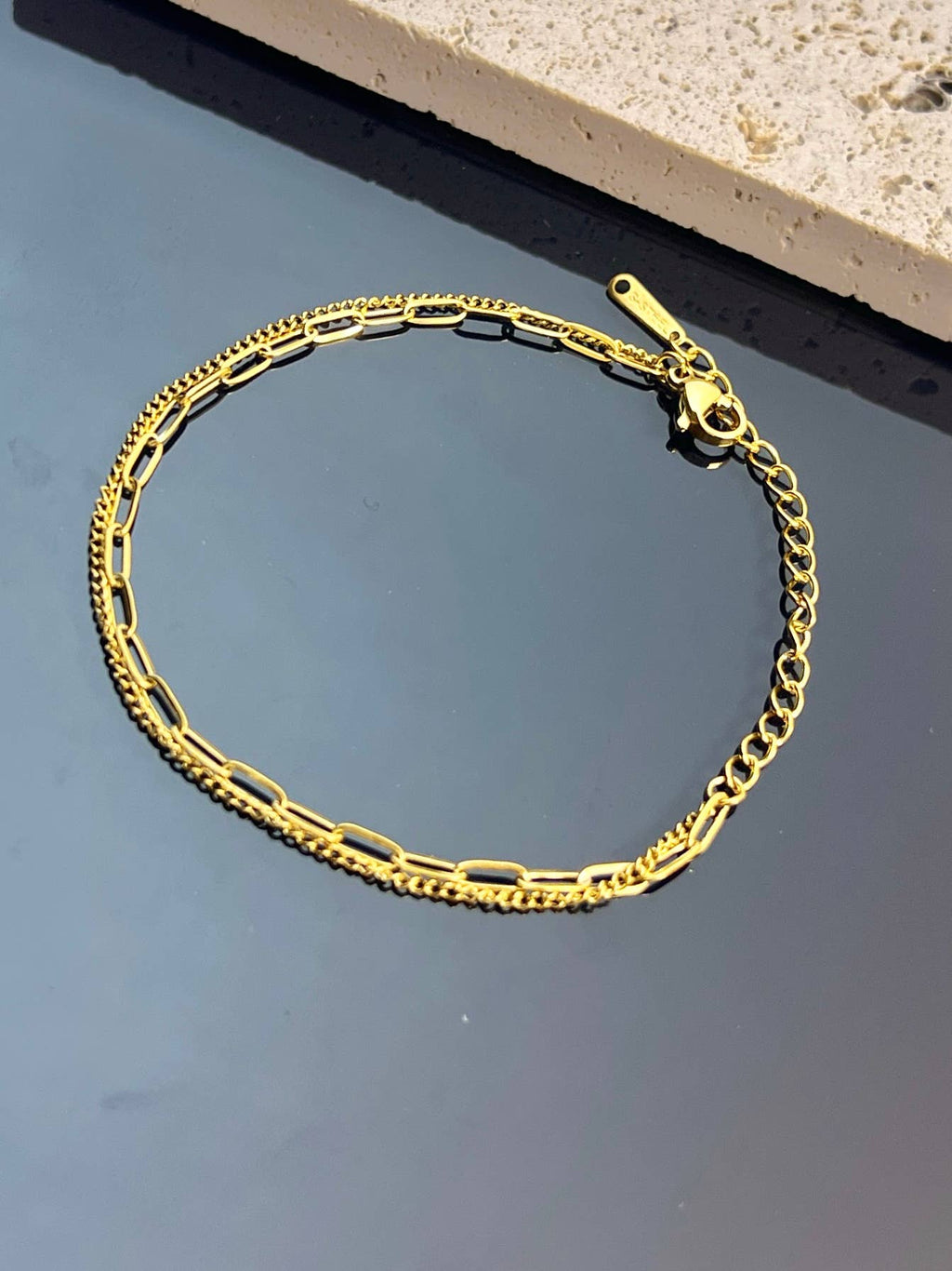COSMOS Edelstahlarmband mit Double-Tour und rechteckigem Charm-Halter