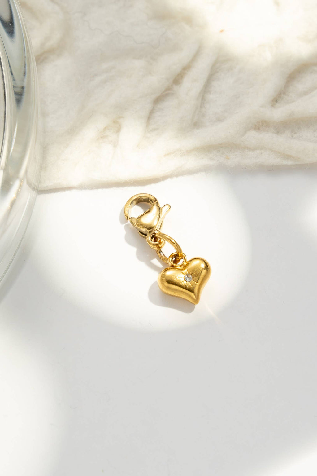 Set mit 9 assortierten Anhängern/Charms aus vergoldetem Edelstahl