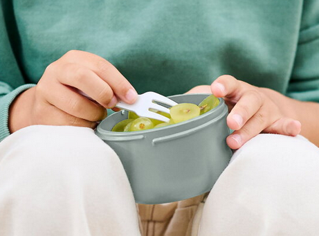 Fruchtbox 300 ml mit Gabel - Barbie