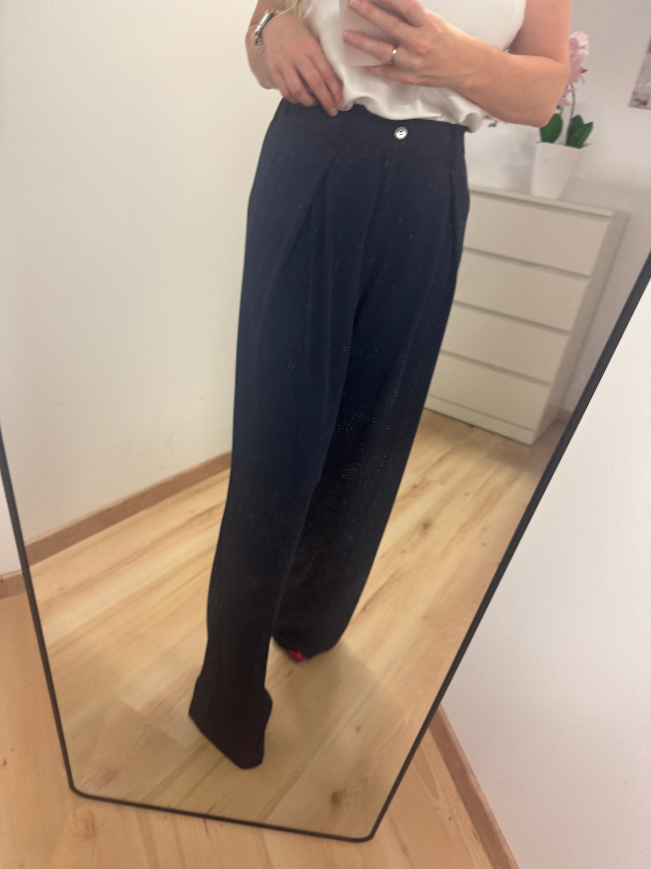 weite Hose plissierte
