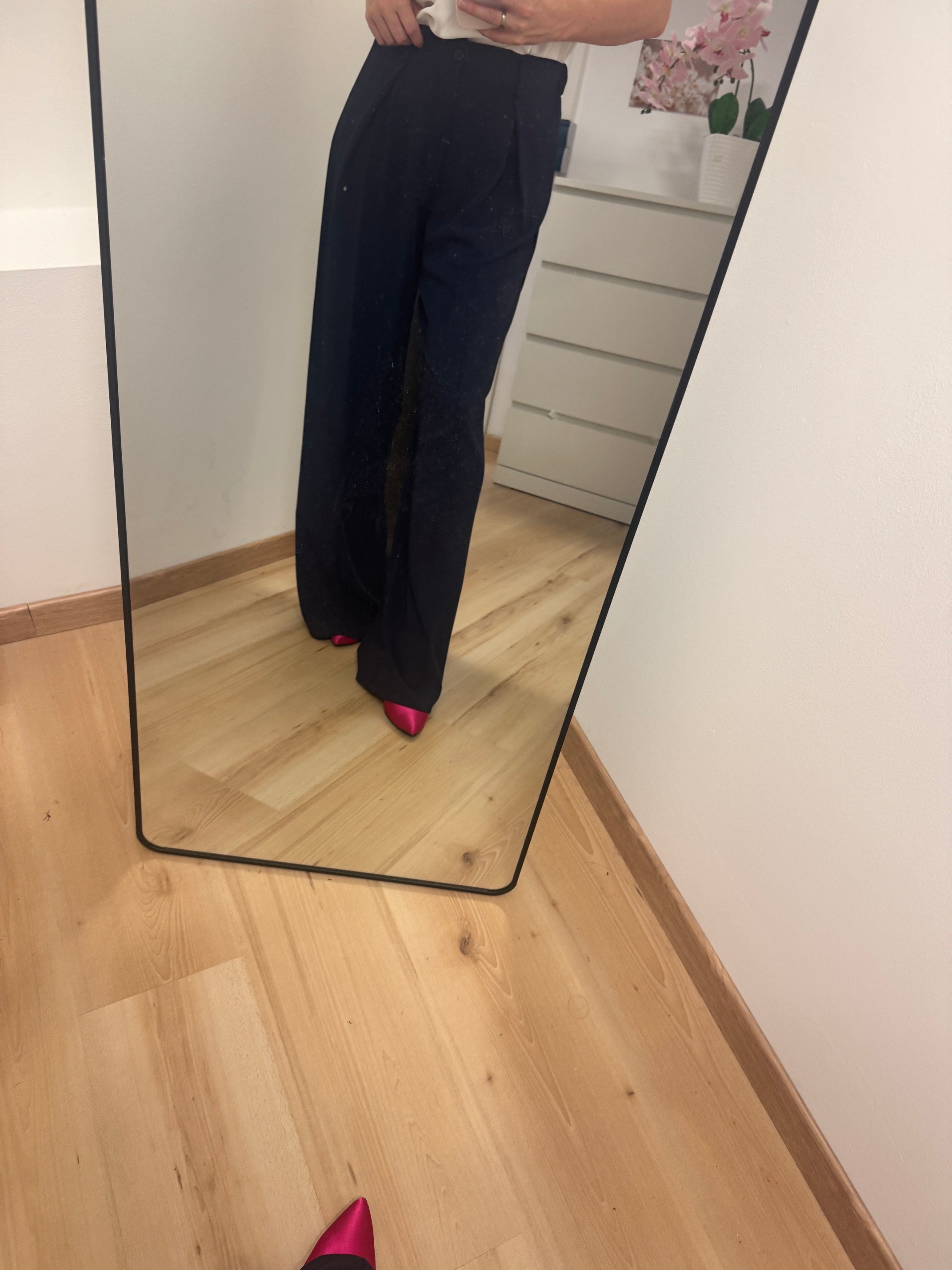 weite Hose plissierte