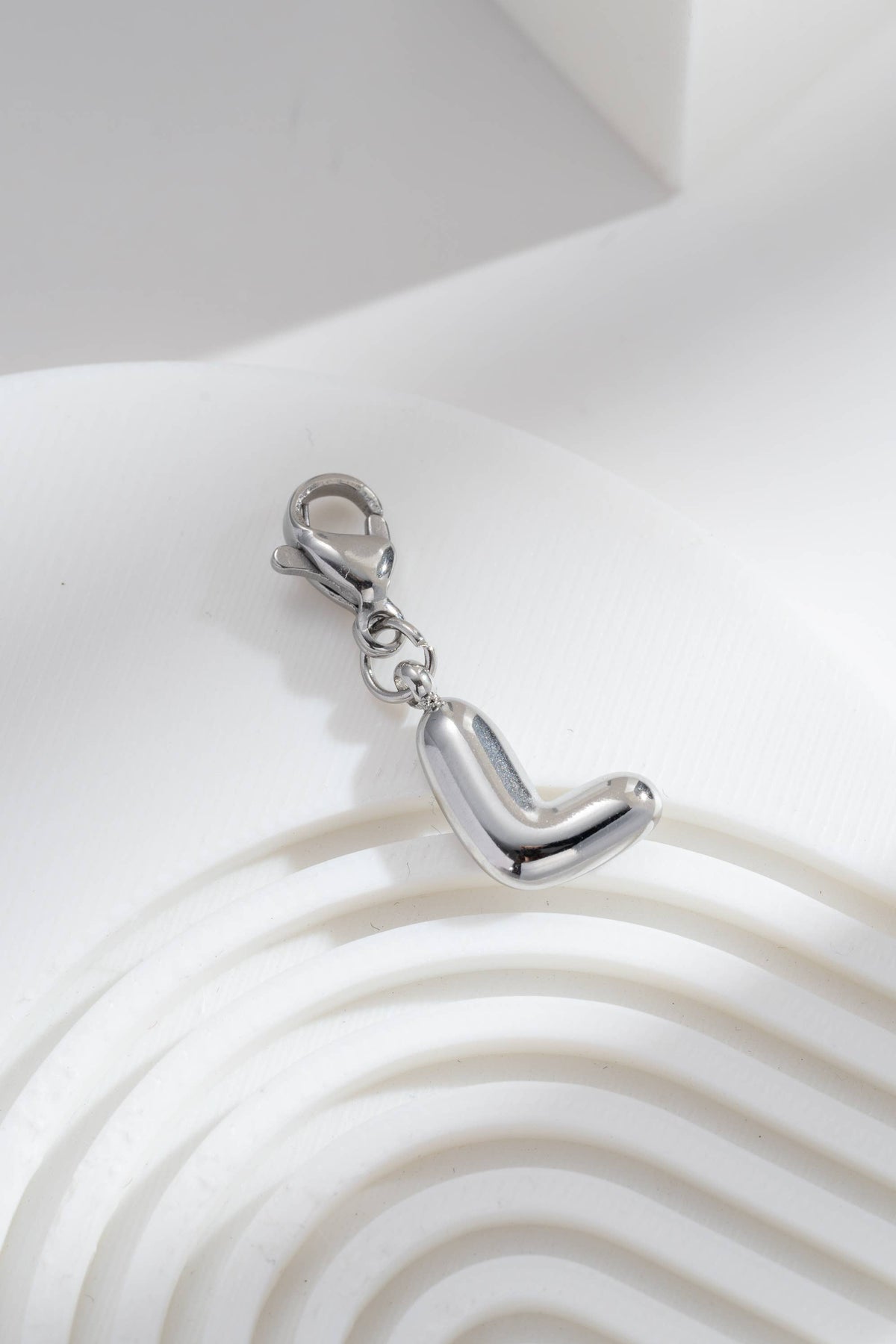 Satz von 26 Anhänger Charm Alphabet Edelstahl silberfarben