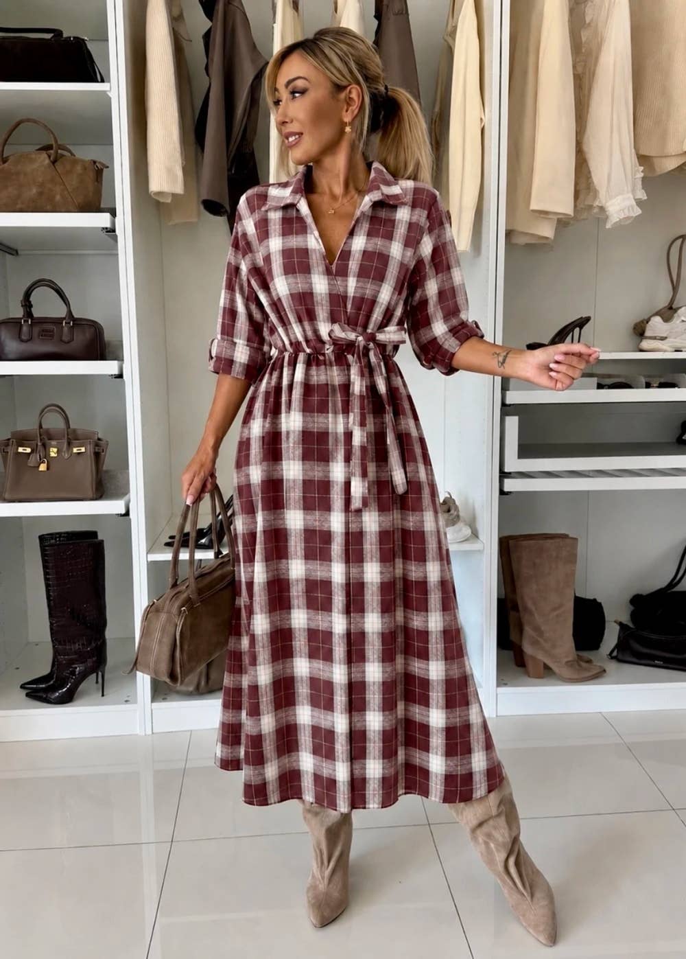 Langes kariertes Hemdkleid mit Flanell-Effekt – Bindegürtel: Schwarz