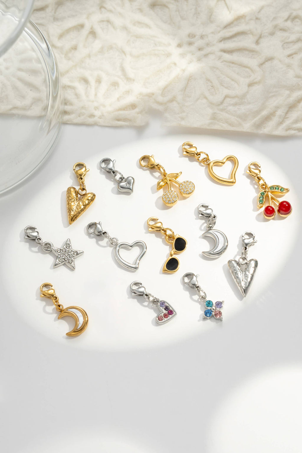 Set mit 13 passenden Charm-Anhängern aus Edelstahl, gold- und silberfarben