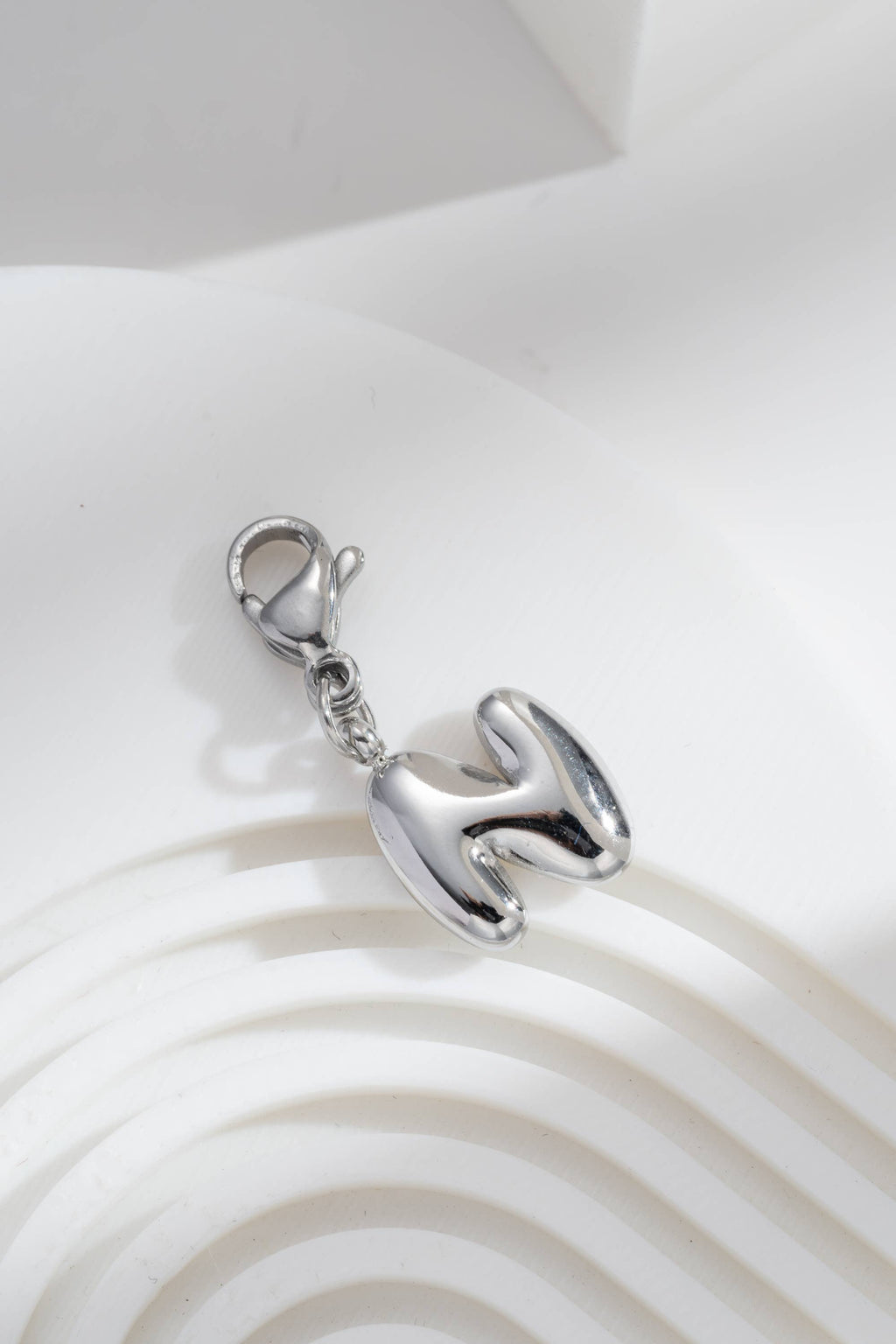 Satz von 26 Anhänger Charm Alphabet Edelstahl silberfarben