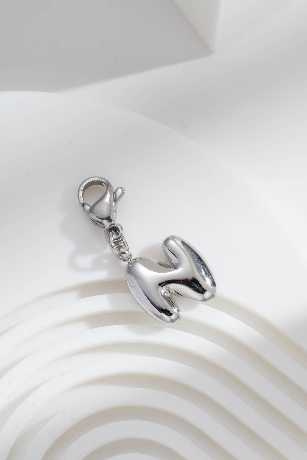 Satz von 26 Anhänger Charm Alphabet Edelstahl silberfarben