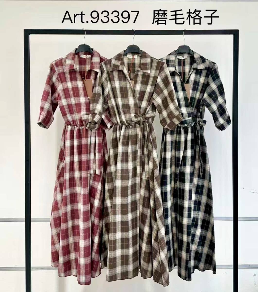 Langes kariertes Hemdkleid mit Flanell-Effekt – Bindegürtel: Schwarz